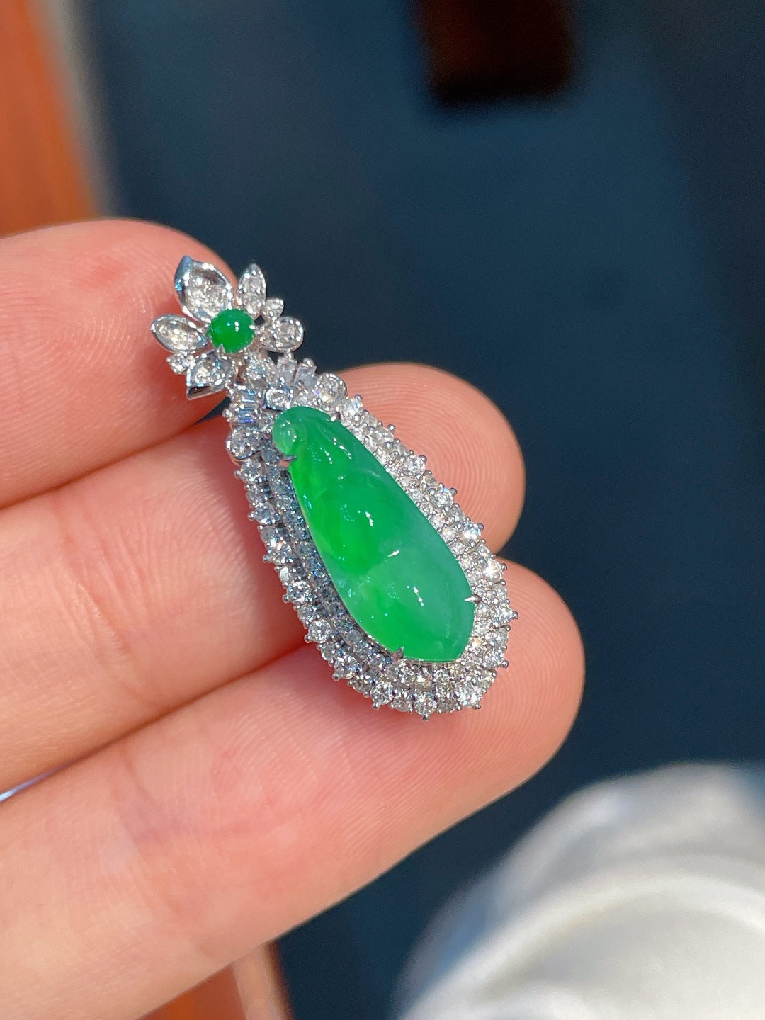 Mặt dương đậu xanh hoàn hảo đính vàng 18k không thương lượng khuyến nghị mạnh mẽ (wg0022418)