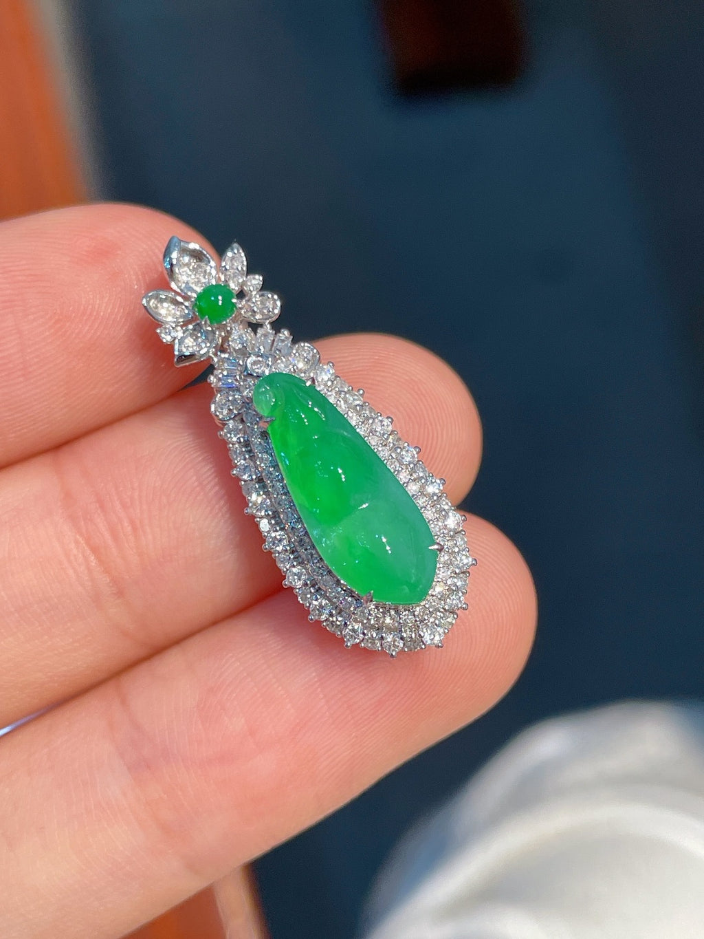 Mặt dương đậu xanh hoàn hảo đính vàng 18k không thương lượng khuyến nghị mạnh mẽ (wg0022418)
