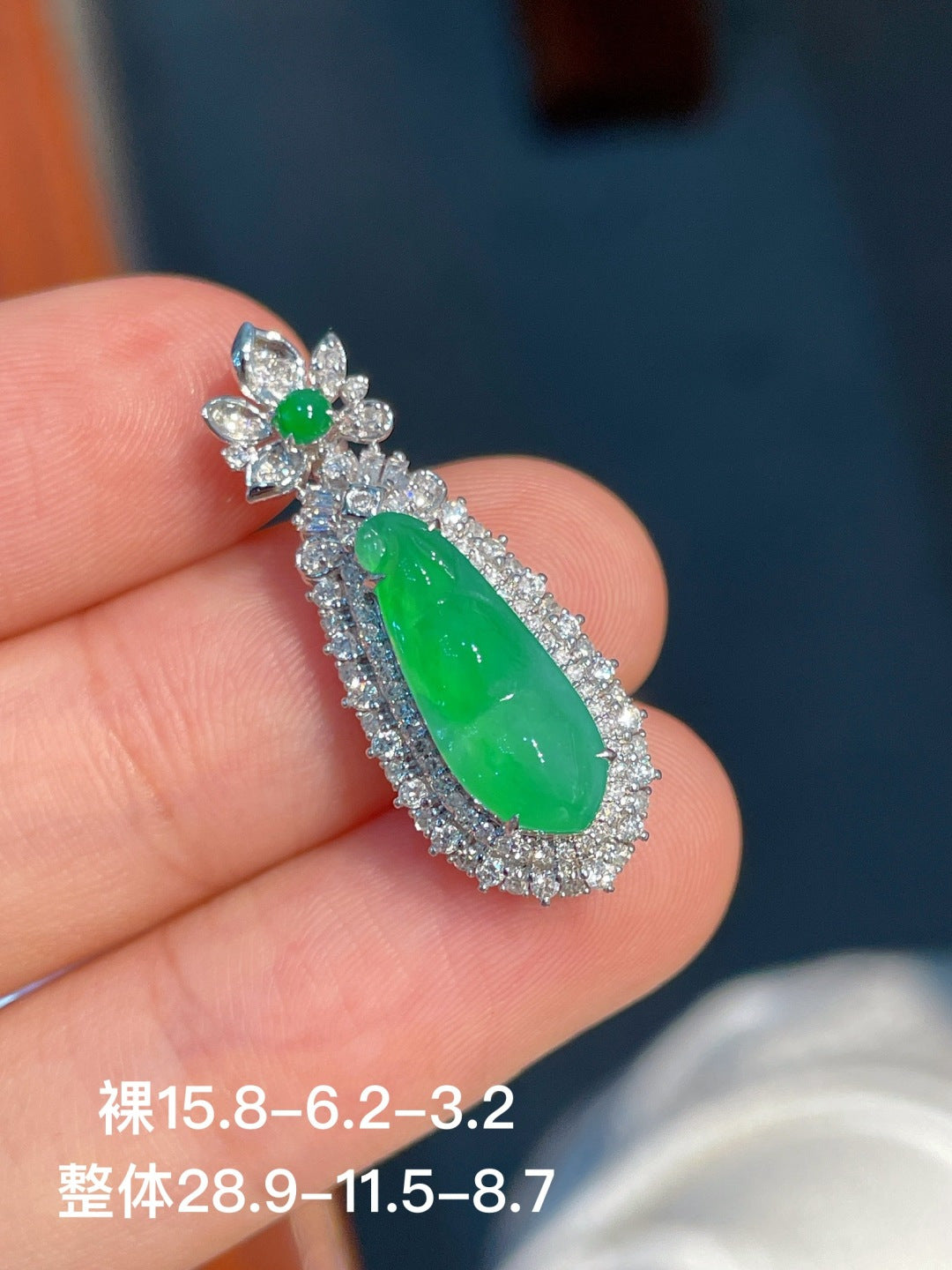 Mặt dương đậu xanh hoàn hảo đính vàng 18k không thương lượng khuyến nghị mạnh mẽ (wg0022418)