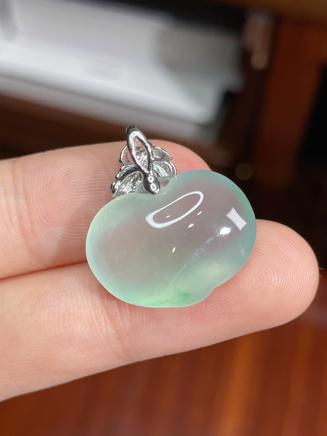 Mặt dây thạch lục bảo tuyệt đẹp, đính vàng 18k, không mặc cả, khuyến nghị mạnh mẽ (wg0023071)
