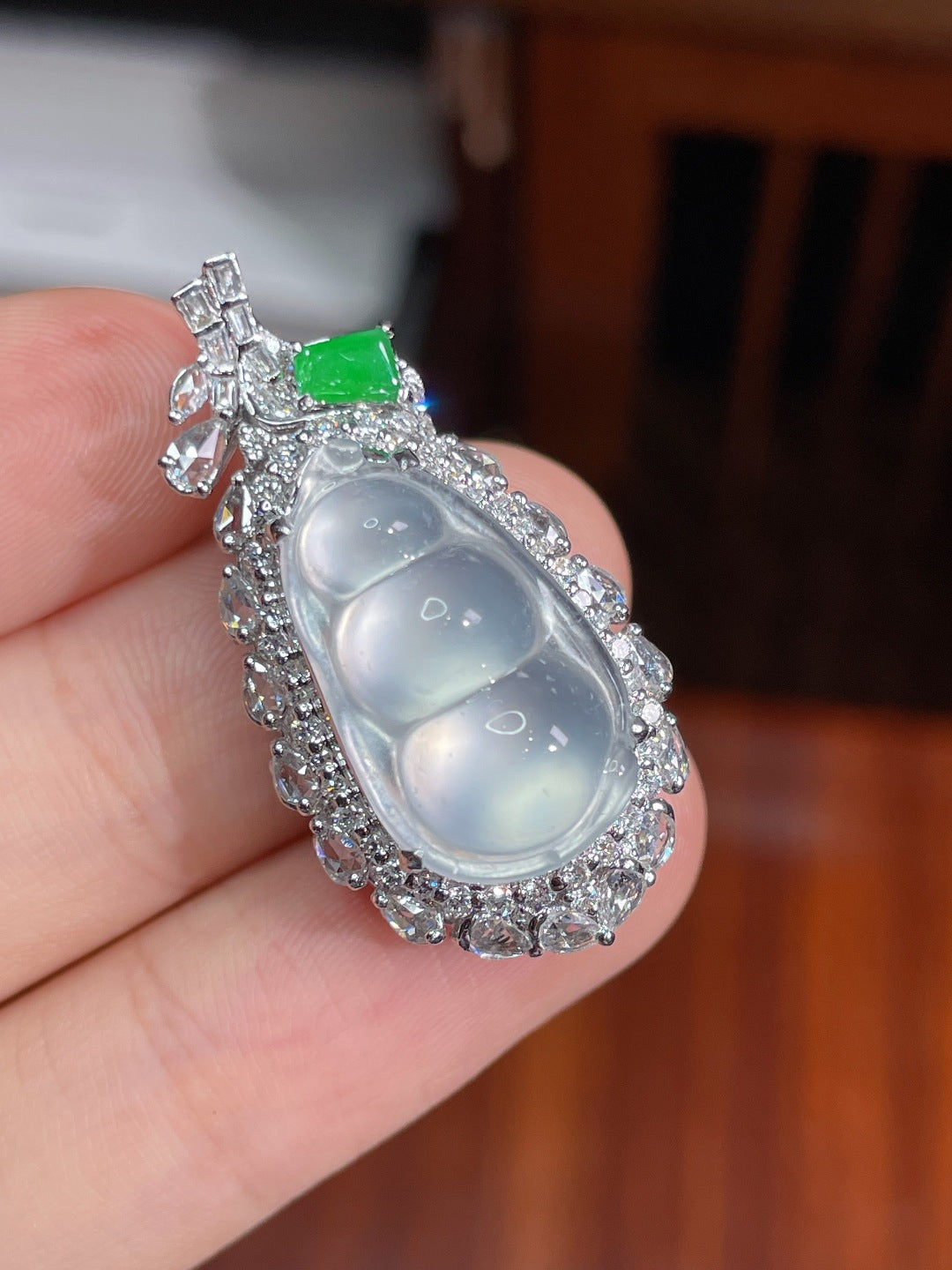 Mặt dây hạt đậu băng cao cấp hoàn hảo mạ vàng 18k không mặc cả khuyến nghị mạnh mẽ