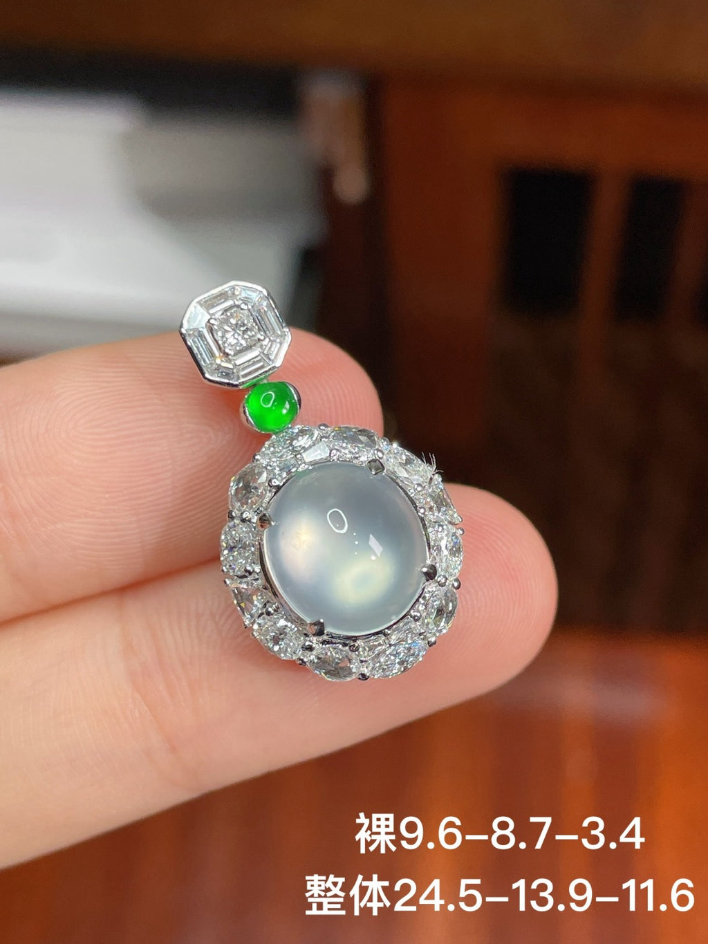 Mặt dây chuyền trứng băng cao hoàn hảo mạ vàng 18k không mặc cả khuyến nghị mạnh mẽ (wg0023245)