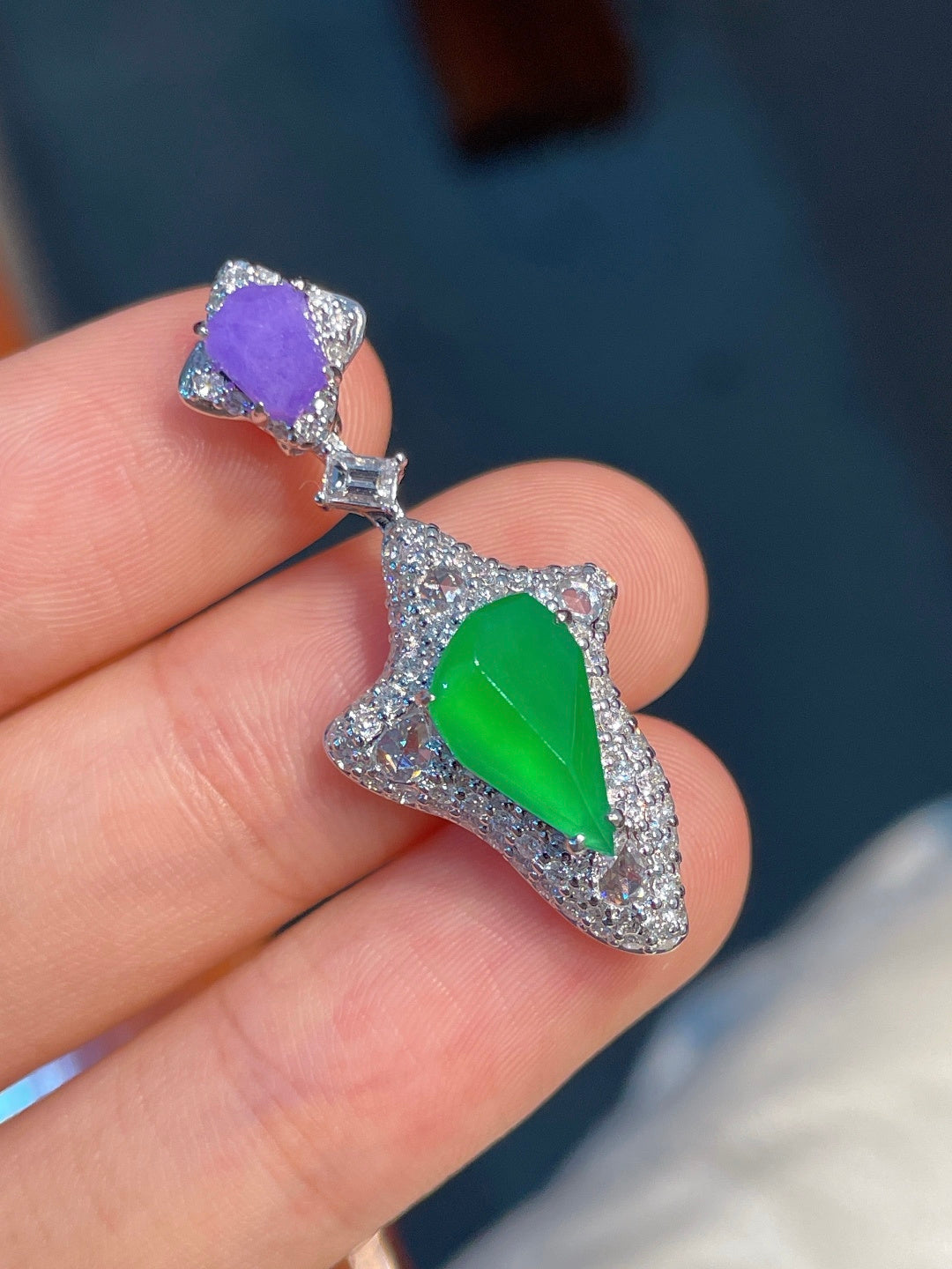 Mặt dây dương lục hoàn hảo khảm vàng 18k không mặc cả khuyến nghị mạnh mẽ (wg0023240)