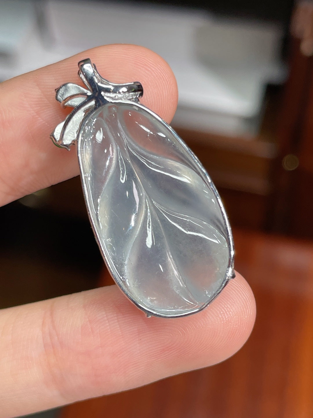 Mặt dây lá băng cao cấp hoàn hảo mạ vàng 18k không mặc cả khuyến nghị mạnh mẽ (wg0023236)
