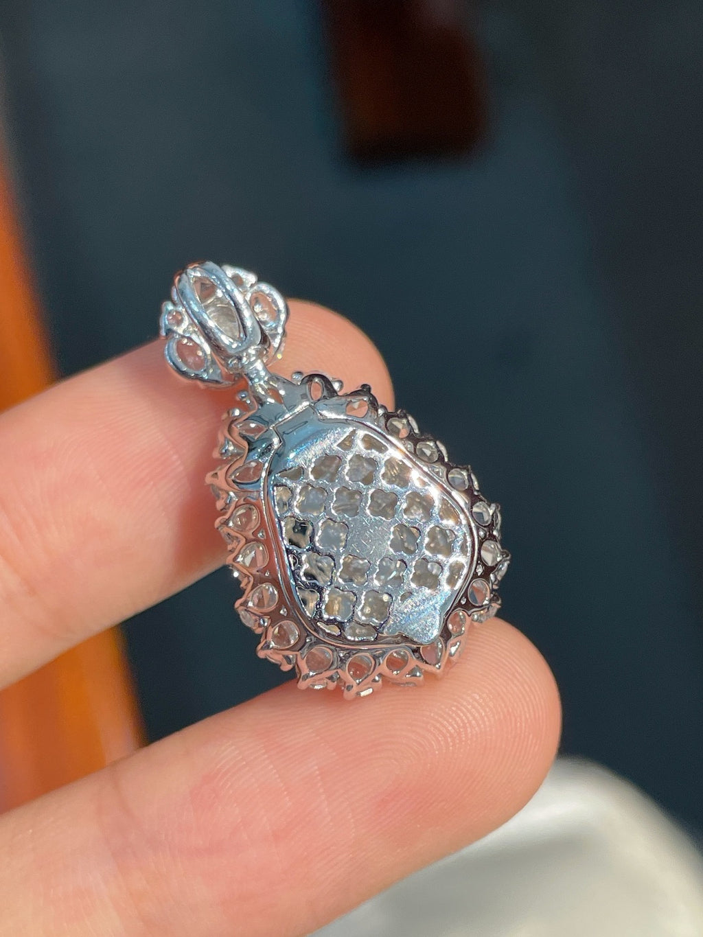 Mặt dây Hồ Lô màu xanh dương ngọc hoàn hảo khảm vàng 18k không thương lượng khuyến nghị mạnh mẽ (wg0023230)