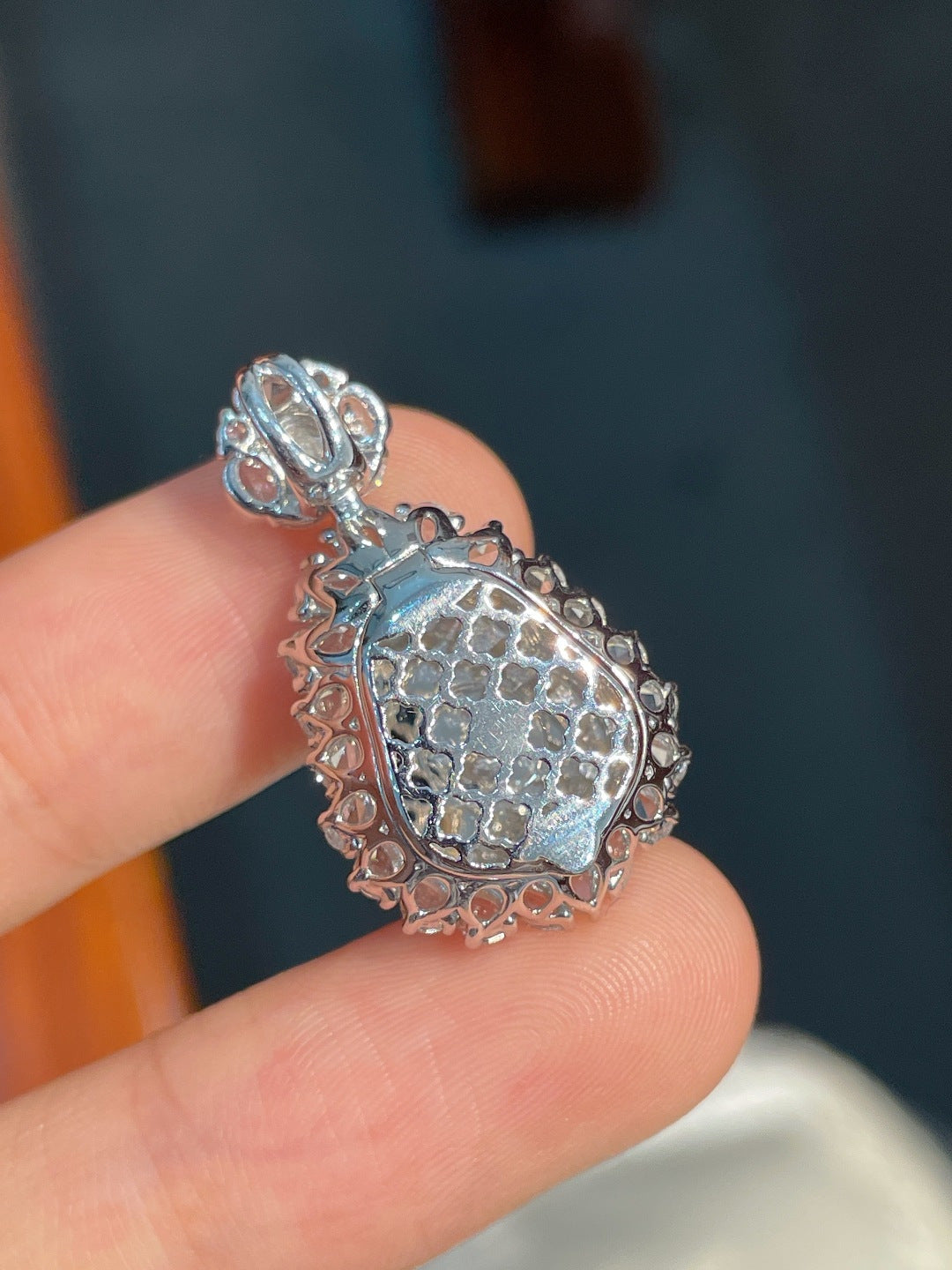 Mặt dây Hồ Lô màu xanh dương ngọc hoàn hảo khảm vàng 18k không thương lượng khuyến nghị mạnh mẽ (wg0023230)