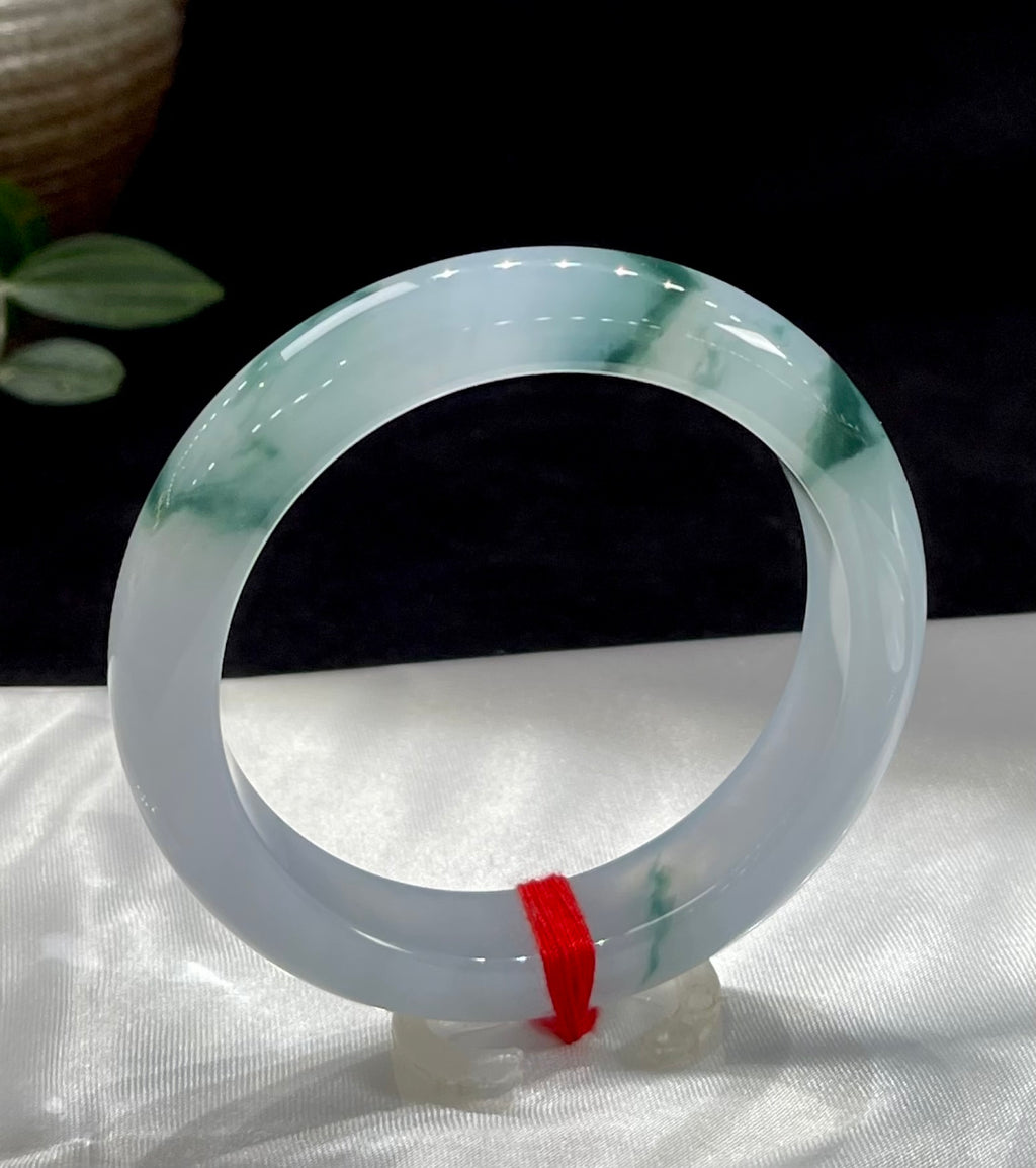 Vòng tay bình an hoa bay đáy tím băng mật A6559 Số hiệu: 2308268-2001–C13-11 Kích thước cụ thể: 53.6-12.7-9.1 (wg0024168)