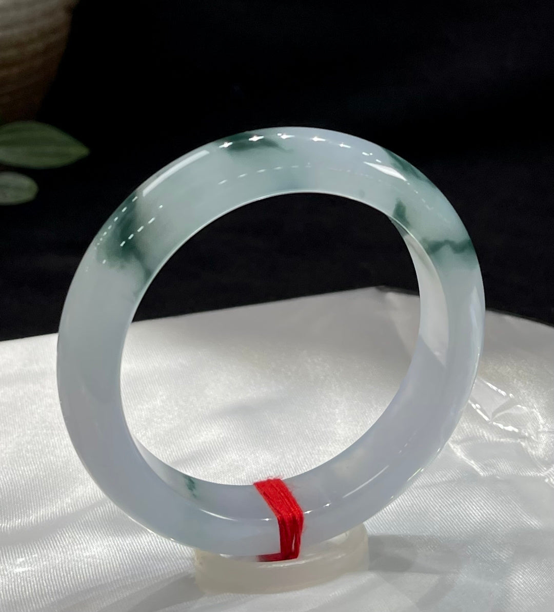 Vòng tay bình an hoa bay đáy tím băng mật A6559 Số hiệu: 2308268-2001–C13-11 Kích thước cụ thể: 53.6-12.7-9.1 (wg0024168)