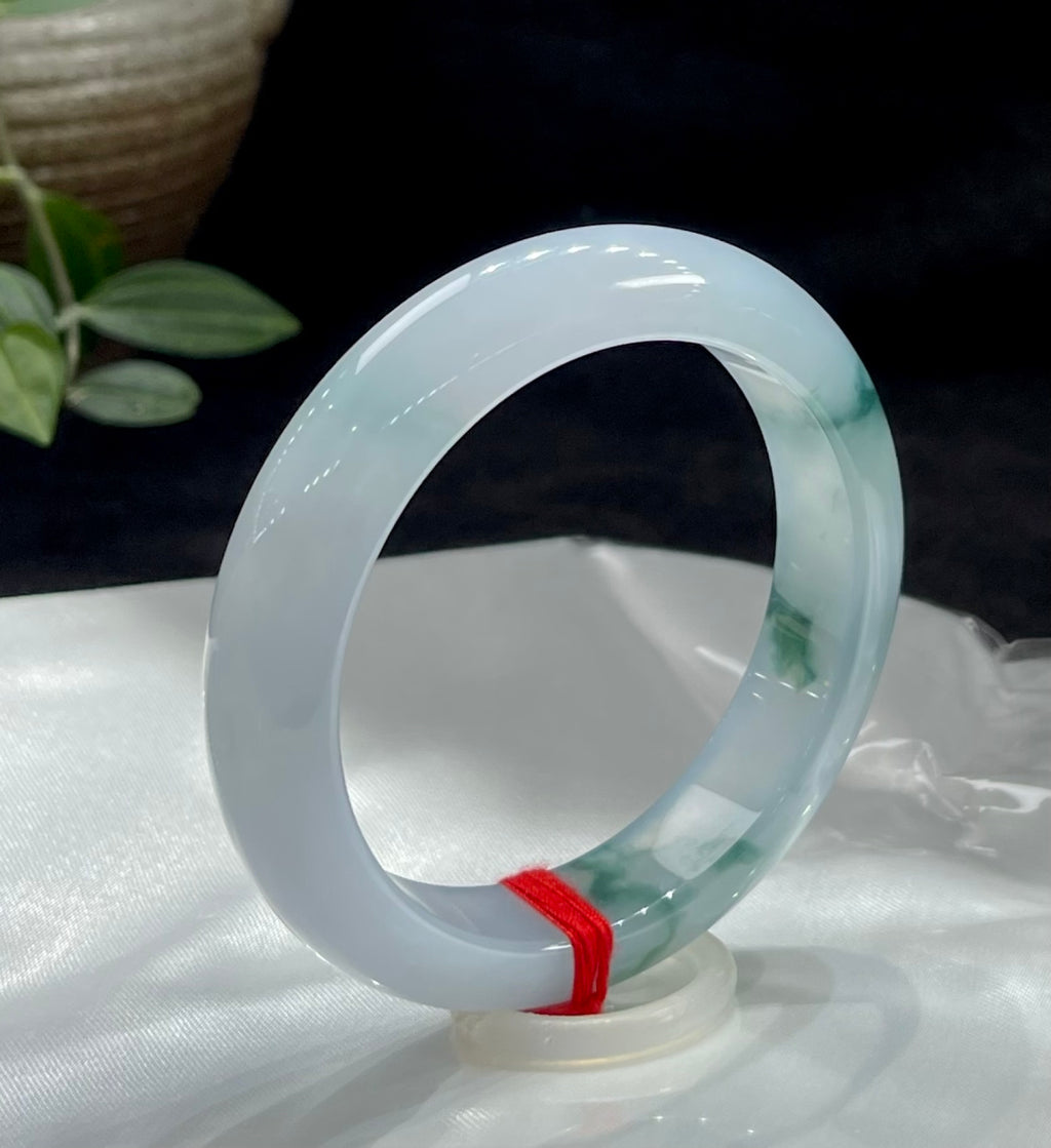 Vòng tay bình an hoa bay đáy tím băng mật A6559 Số hiệu: 2308268-2001–C13-11 Kích thước cụ thể: 53.6-12.7-9.1 (wg0024168)