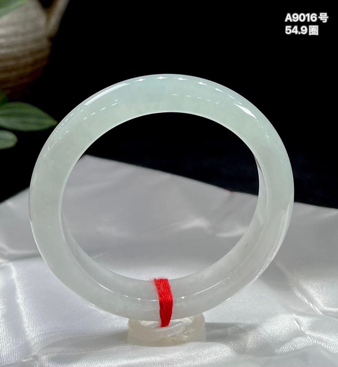 Vòng tay bình an bán sơn bích ngọc Nuo Bing A9016 Mã số: 26011313-5005-C13-9 Kích thước cụ thể: 54.9-11.9-8.4 (wg0024195)