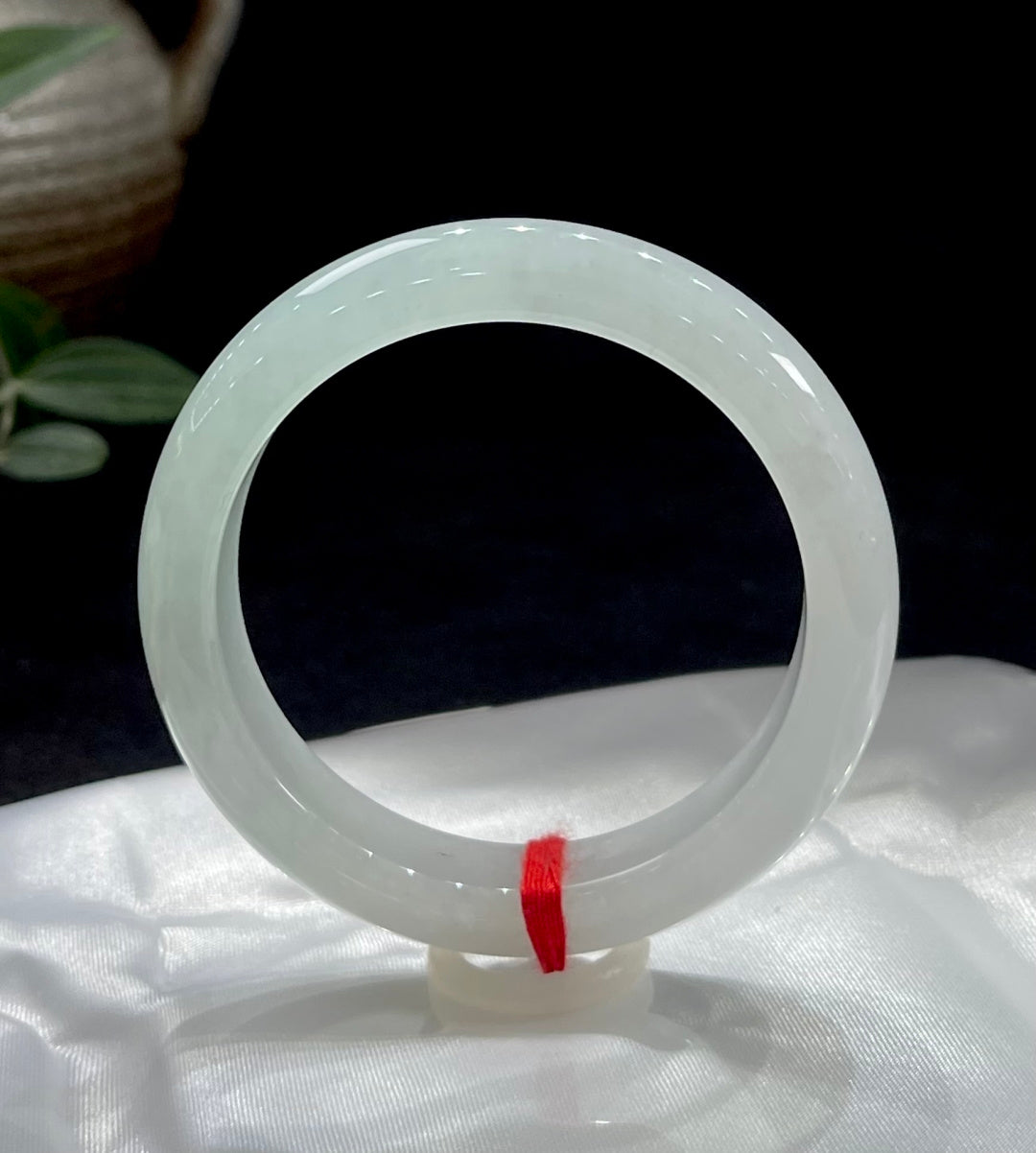 Vòng tay bình an bán sơn bích ngọc Nuo Bing A9016 Mã số: 26011313-5005-C13-9 Kích thước cụ thể: 54.9-11.9-8.4 (wg0024195)