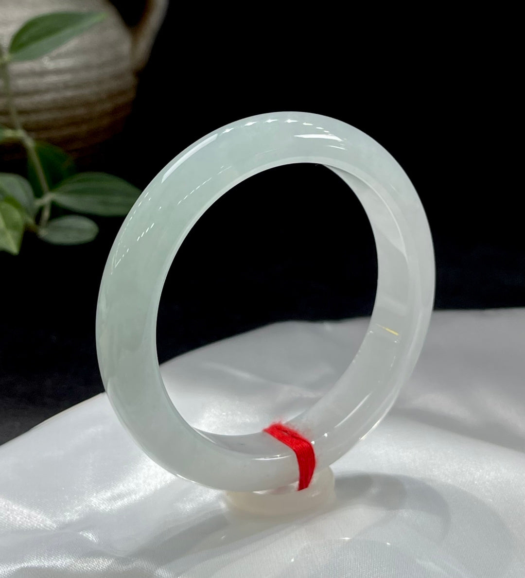 Vòng tay bình an bán sơn bích ngọc Nuo Bing A9016 Mã số: 26011313-5005-C13-9 Kích thước cụ thể: 54.9-11.9-8.4 (wg0024195)