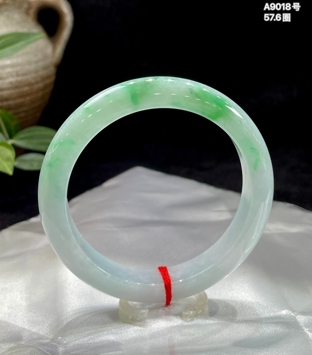 Vòng tay bình an Bạch Để Thanh Nhu Băng số A9018 Mã số: 2605125-4004-C6-4 Kích thước cụ thể: 57.6-12.4-8.6 (wg0024193)