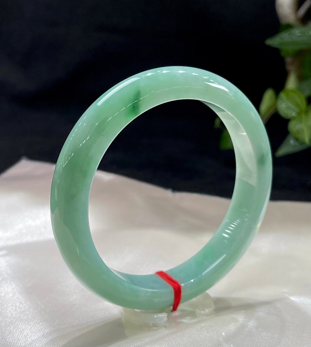 Vòng tay bình an đáy xanh ngọc lục bảo phỉ thúy A9026 Số: 2606274-4002-C5-13 Kích thước cụ thể: 58.1-12.3-8.5 (wg0024185)