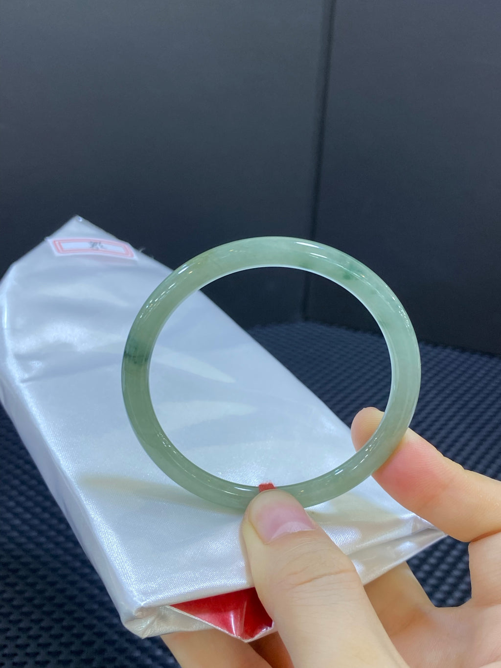 Chuyên trang vòng tay Đinh Đang màu dầu xanh Lệ - 54-55 | Mã số: 24120107-4003 Kích thước cụ thể: 53.7-4.9-6 (wg0024411)