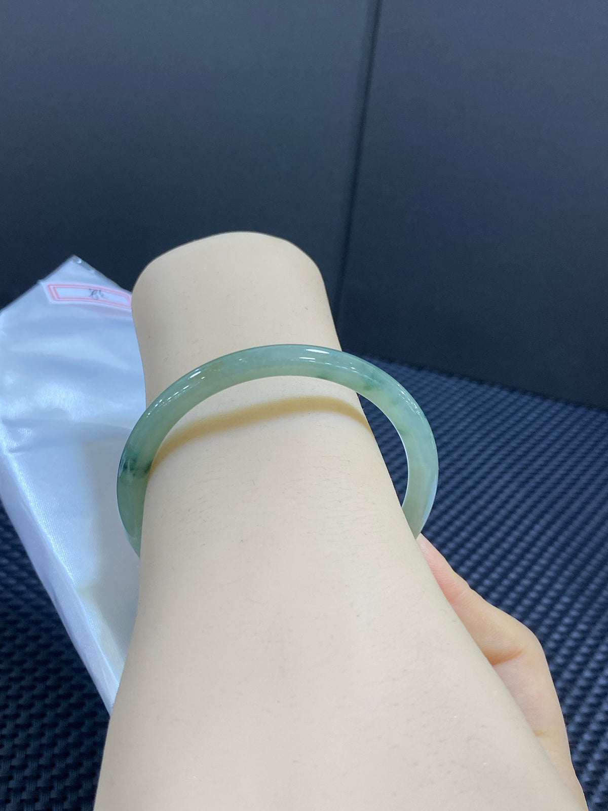 Chuyên trang vòng tay Đinh Đang màu dầu xanh Lệ - 54-55 | Mã số: 24120107-4003 Kích thước cụ thể: 53.7-4.9-6 (wg0024411)