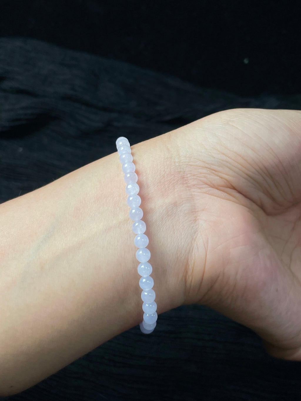 Vòng tay ngọc phỉ thúy tự nhiên kèm hộp quà tặng + chứng chỉ size 4.5 mã số: 7-7DD (wg0024396)