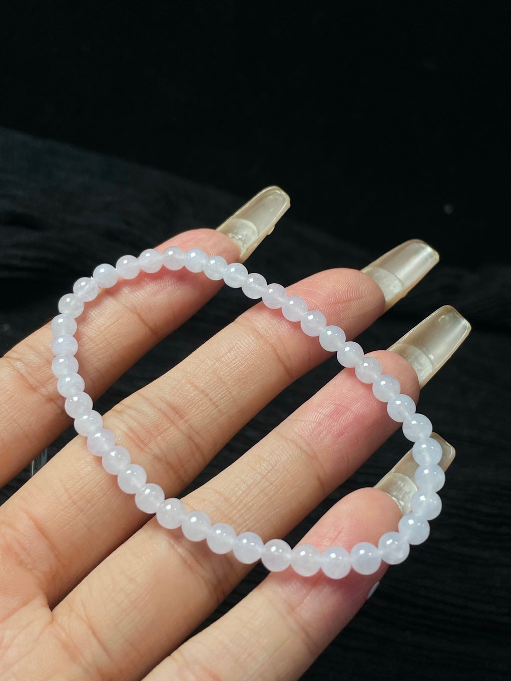 Vòng tay ngọc phỉ thúy tự nhiên kèm hộp quà tặng + chứng chỉ size 4.5 mã số: 7-7DD (wg0024396)
