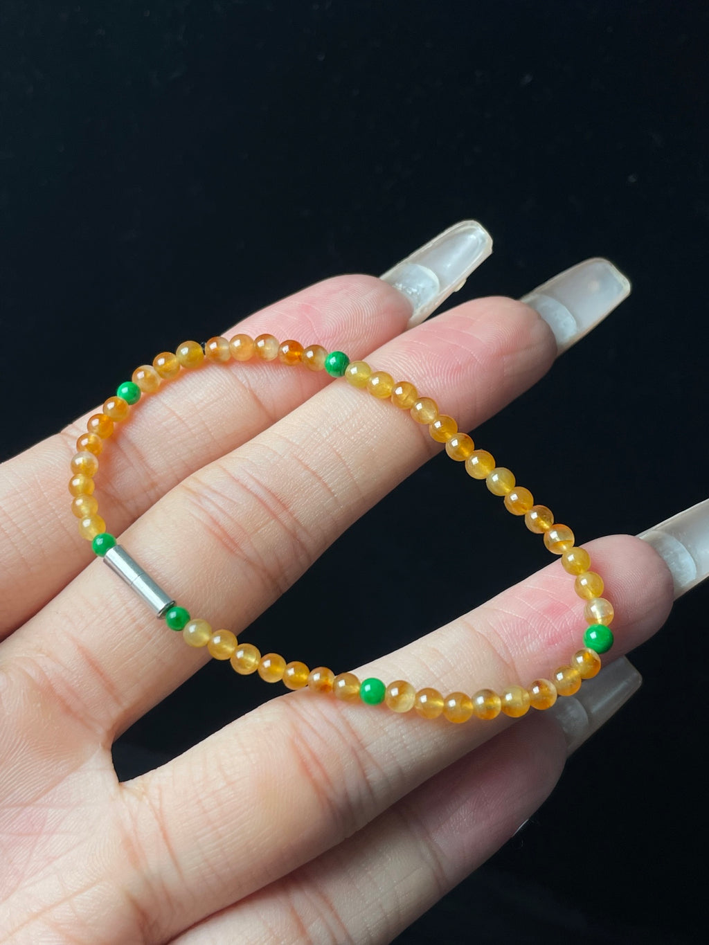 Vòng tay ngọc phỉ thúy tự nhiên kèm hộp quà + giấy chứng nhận, size 3.5, mã số: 7-6DD (wg0024394)