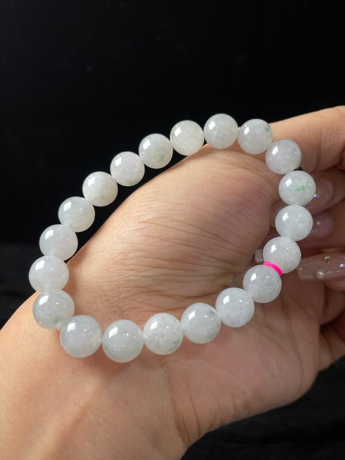 Vòng tay ngọc phỉ thúy tự nhiên kèm hộp quà + chứng chỉ kích thước 9.6mm mã số: 6-25DD (wg0024392)