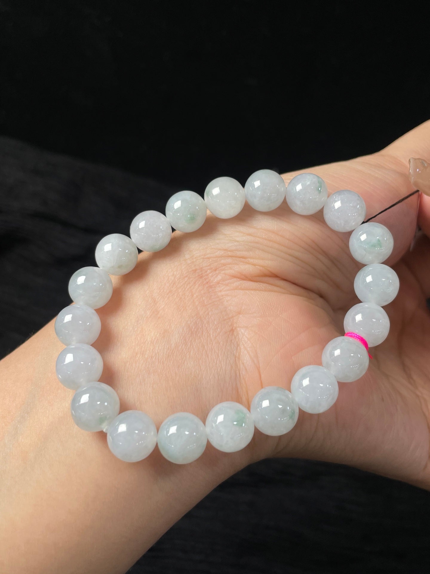 Vòng tay ngọc phỉ thúy tự nhiên kèm hộp quà + chứng chỉ kích thước 9.6mm mã số: 6-25DD (wg0024392)