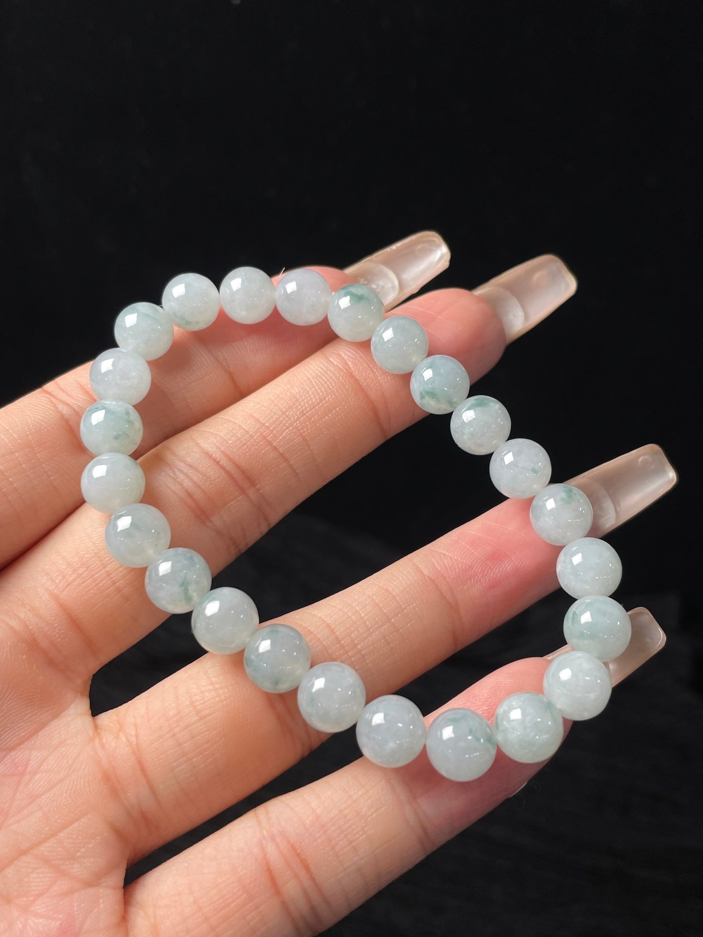 Vòng tay Ngọc Phỉ Thúy Tự Nhiên Hộp quà tặng + Giấy chứng nhận Kích thước 8mm Mã số: 6-25DD (wg0024391)