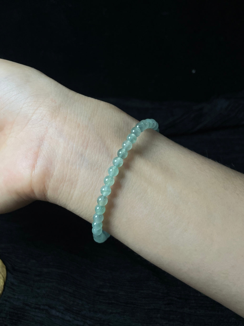 Vòng tay ngọc phỉ thúy tự nhiên kèm hộp quà tặng + chứng chỉ size 4.5 mã số: 7-7DD (wg0024387)