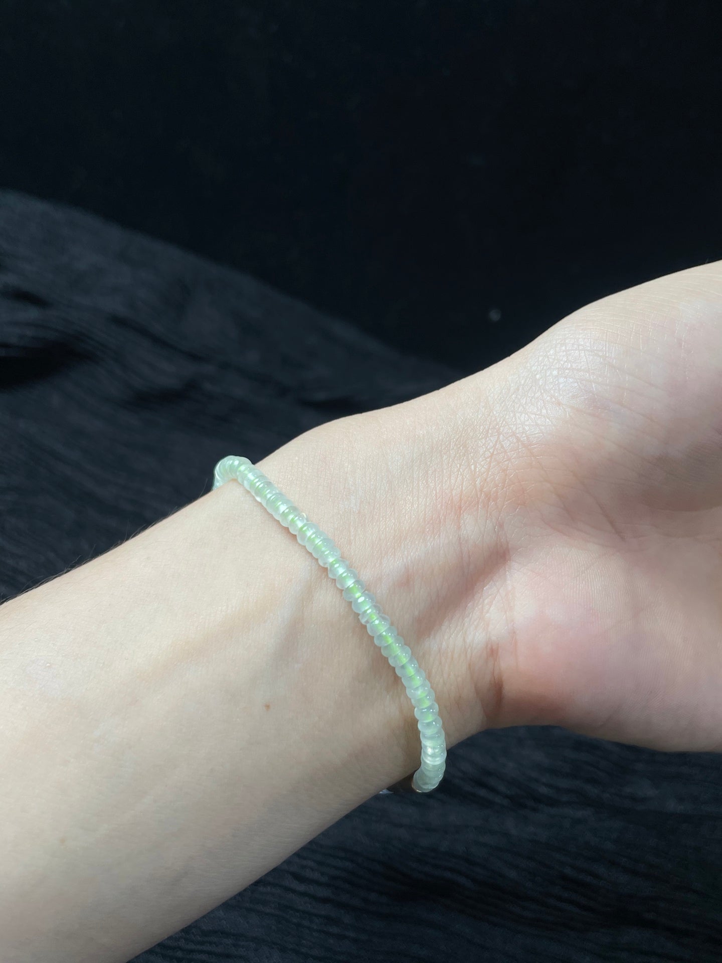Vòng tay Ngọc Phỉ Thúy tự nhiên kèm hộp quà + giấy chứng nhận kích thước 3.3mm mã số: 7-7DD (wg0024380)