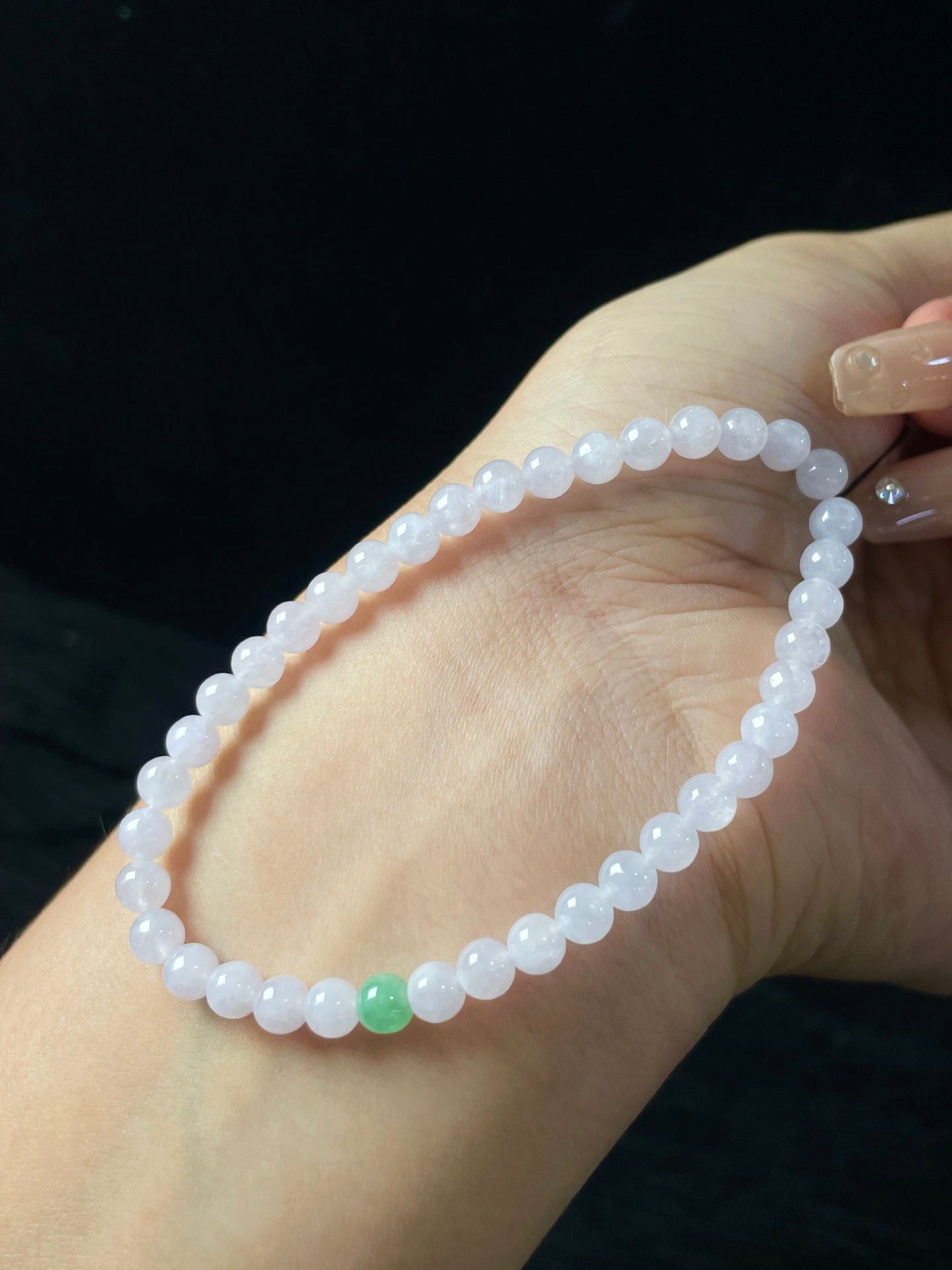 Vòng tay ngọc phỉ thúy tự nhiên kèm hộp quà + giấy chứng nhận kích thước 5mm mã số: 5-5DD (wg0024378)