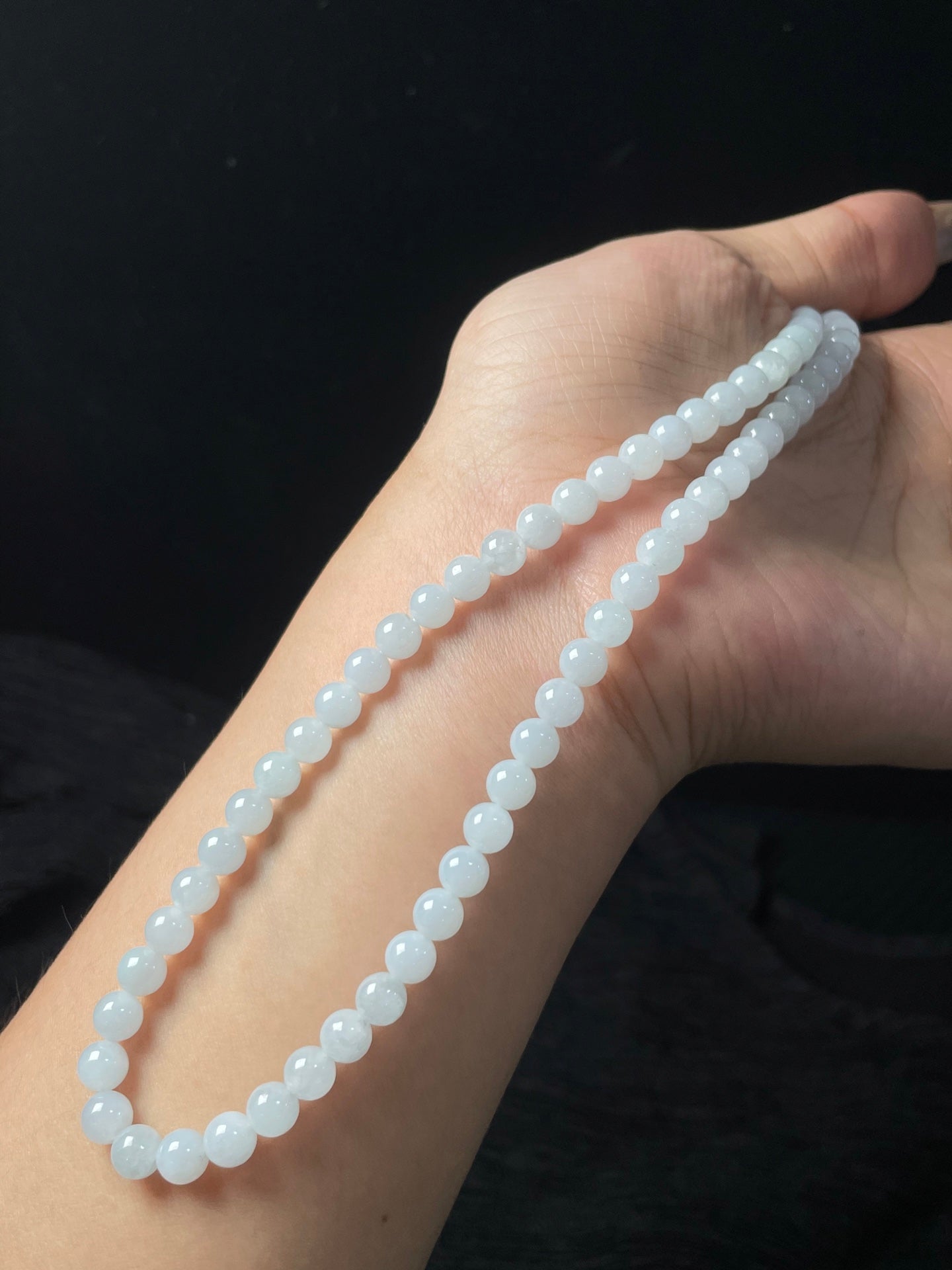 Chuỗi hạt ngọc phỉ thúy tự nhiên kèm hộp quà + giấy chứng nhận size 5-6 mã số: 7-7DD (wg0024601)