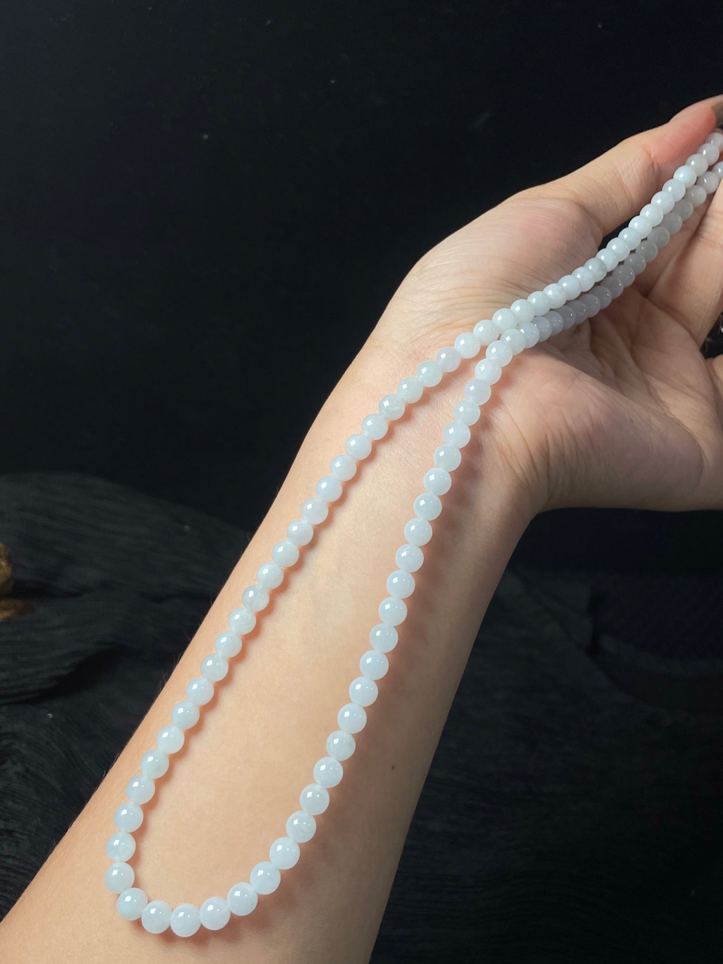 Chuỗi hạt ngọc phỉ thúy tự nhiên kèm hộp quà + giấy chứng nhận size 5-6 mã số: 7-7DD (wg0024601)