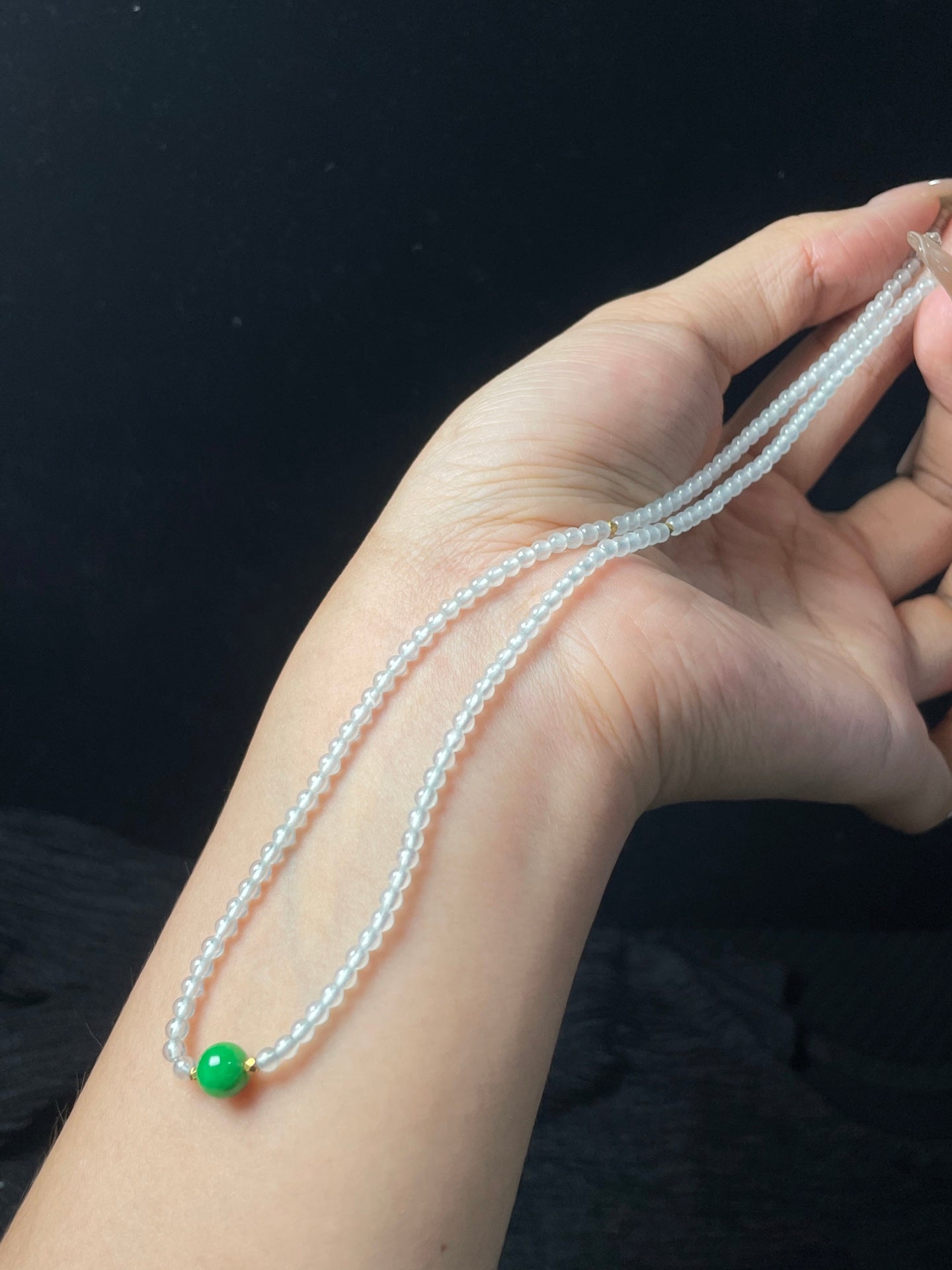 Vòng chuỗi ngọc phỉ thúy thiên nhiên kèm hộp quà tặng + chứng chỉ size 3-7 mã số: 7-6DD (wg0024596)